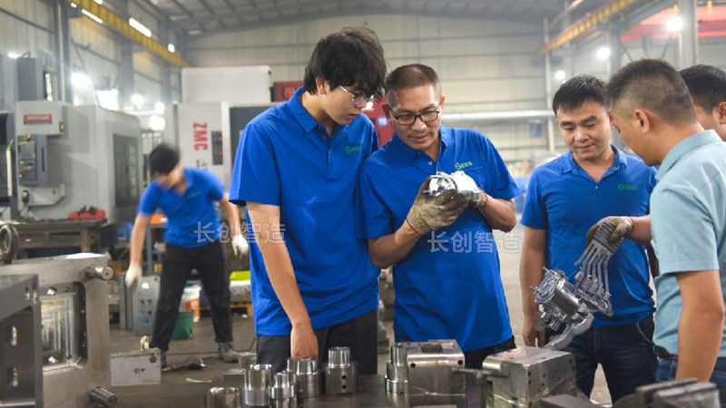 铝件模具制造规格参数表：揭秘关键指标与选型逻辑