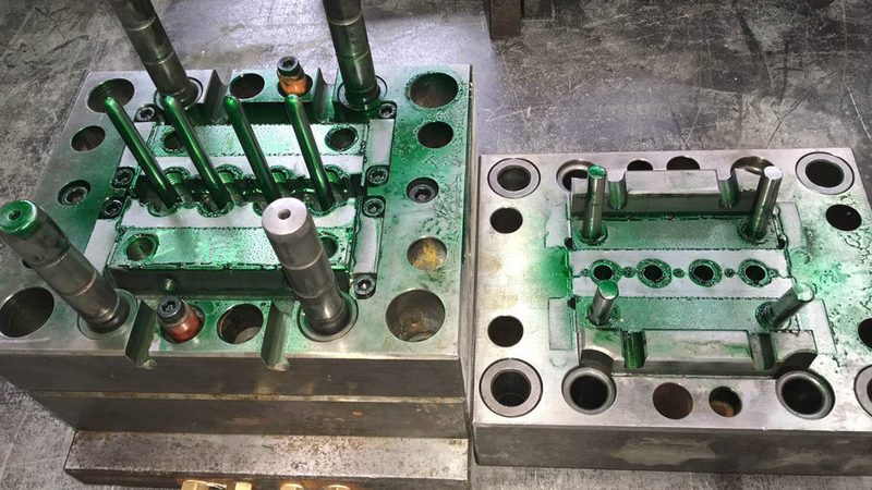 塑胶模具：揭秘行业十大品牌背后的技术奥秘