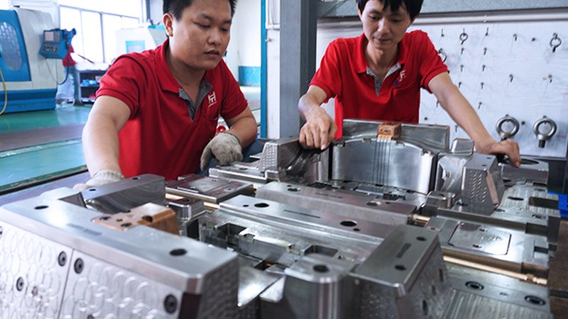 模具制造厂的定制交货周期受到多种因素的影响，主要包括以下几方面：